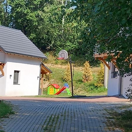 Resort Holiday Natural - Gosciniec Zacisze ชเมียวล์โน ภายนอก รูปภาพ