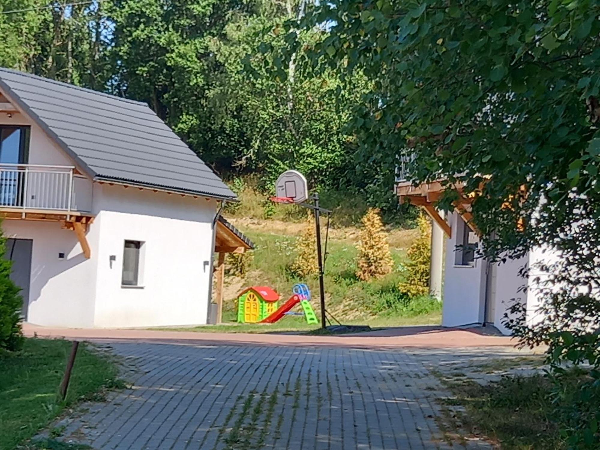 Resort Holiday Natural - Gosciniec Zacisze ชเมียวล์โน ภายนอก รูปภาพ