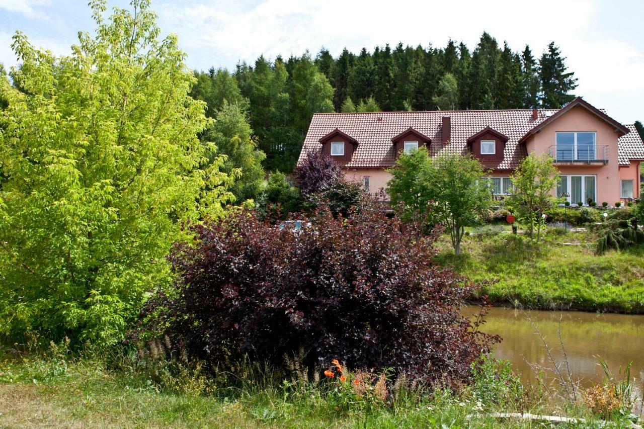 Resort Holiday Natural - Gosciniec Zacisze ชเมียวล์โน ภายนอก รูปภาพ