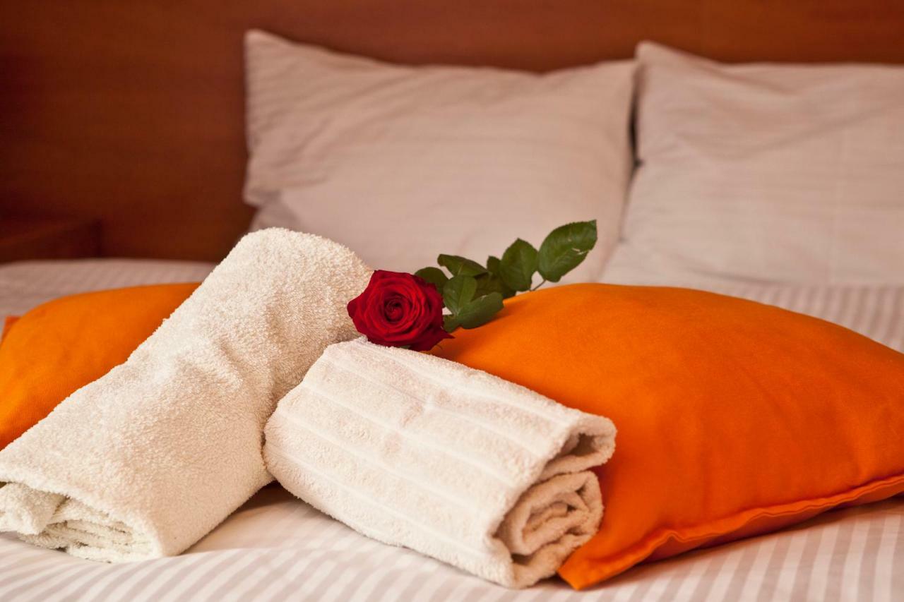 Resort Holiday Natural - Gosciniec Zacisze ชเมียวล์โน ภายนอก รูปภาพ